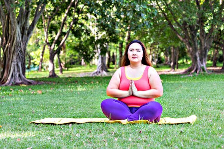 big yoga aanrader mensen overgewicht accepteren lichaam yoga doen big yoga aanrader mensen overgewicht accepteren lichaam yoga doen