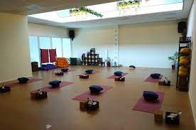 Natural flow Yoga amsterdam